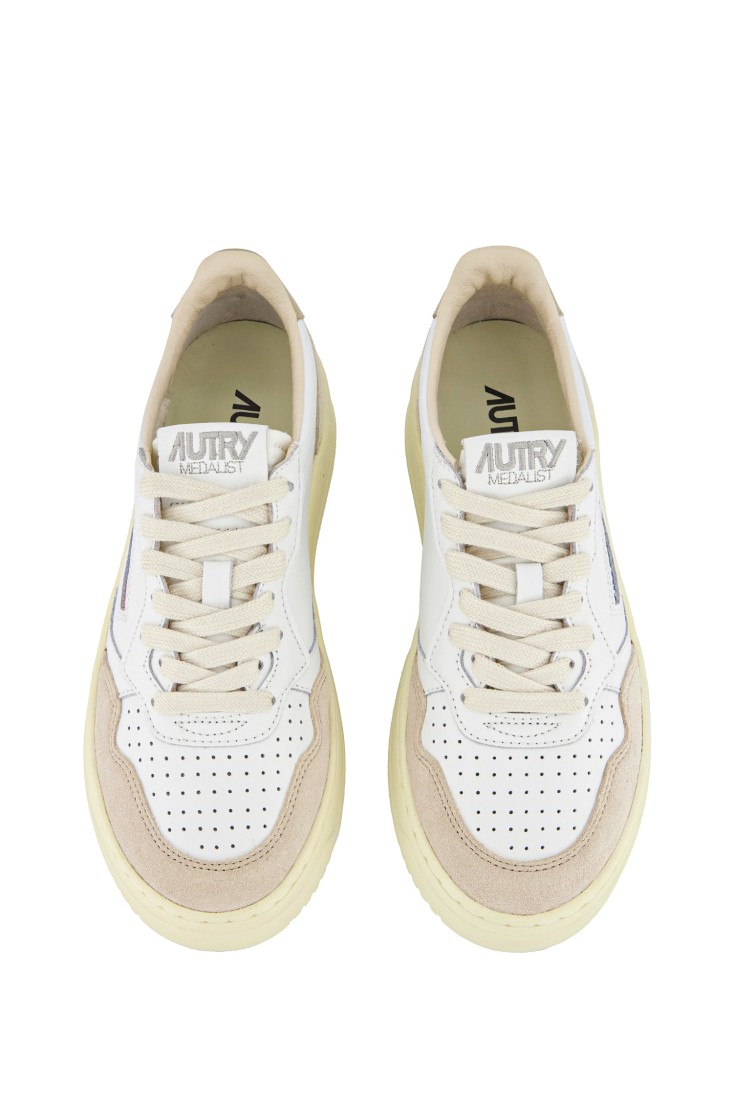 Medalist Low Leather / Suede  White / Pepper Autry