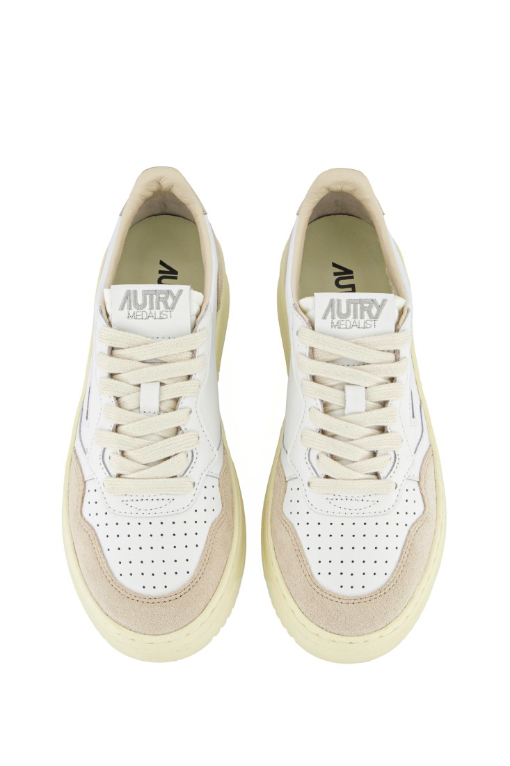 Medalist Low Leather / Suede White / Gold Autry