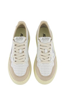 Basket Medalist Low Leather / Suede White / Silver Autry