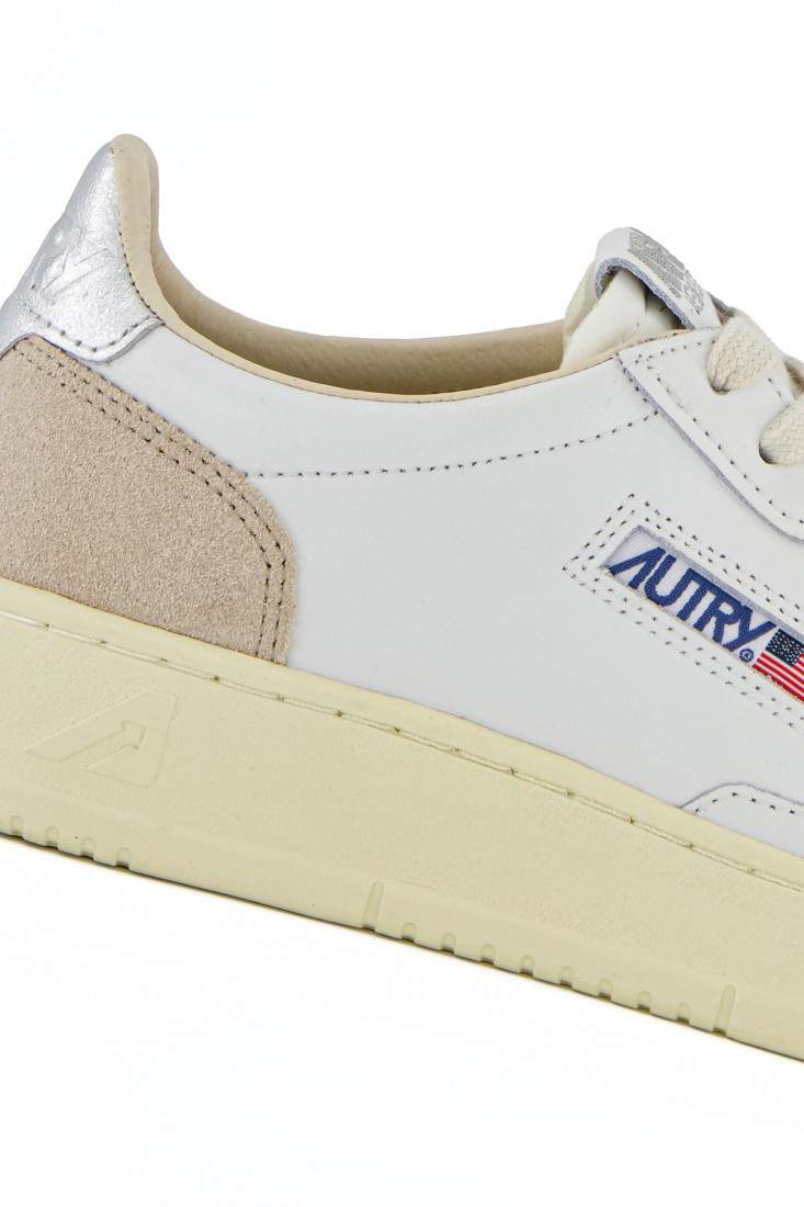 Medalist Low Leather / Suede White / Silver Autry