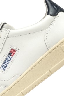 Medalist Low Leather Shoes White / Space Autry